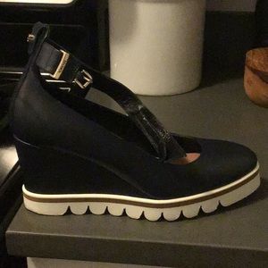 Max&Co navy wedge